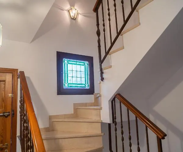 度假居 Luxury Center *